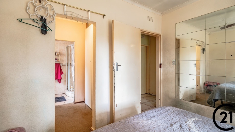 3 Bedroom Property for Sale in Crystal Park Gauteng