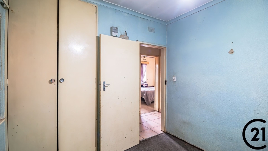 3 Bedroom Property for Sale in Crystal Park Gauteng