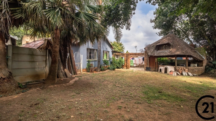 3 Bedroom Property for Sale in Crystal Park Gauteng