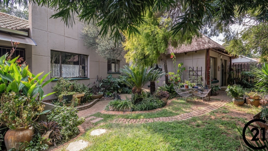 3 Bedroom Property for Sale in Crystal Park Gauteng