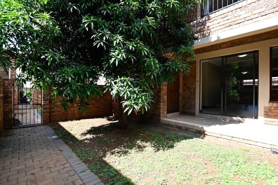 2 Bedroom Property for Sale in Magalieskruin Gauteng
