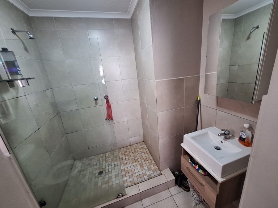 2 Bedroom Property for Sale in Montana Park Gauteng