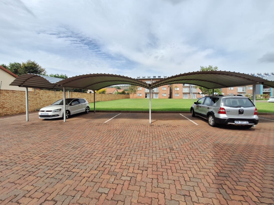 2 Bedroom Property for Sale in Montana Park Gauteng
