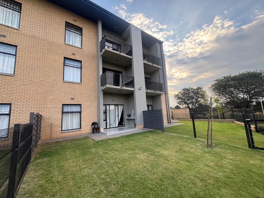 2 Bedroom Property for Sale in Castle Gate Gauteng