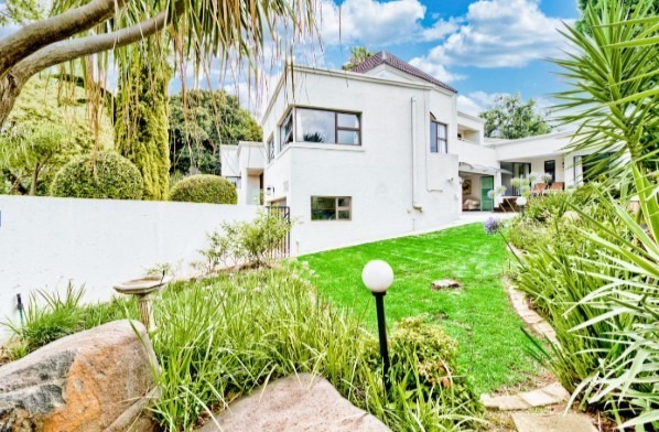 4 Bedroom Property for Sale in Dainfern Golf Estate Gauteng