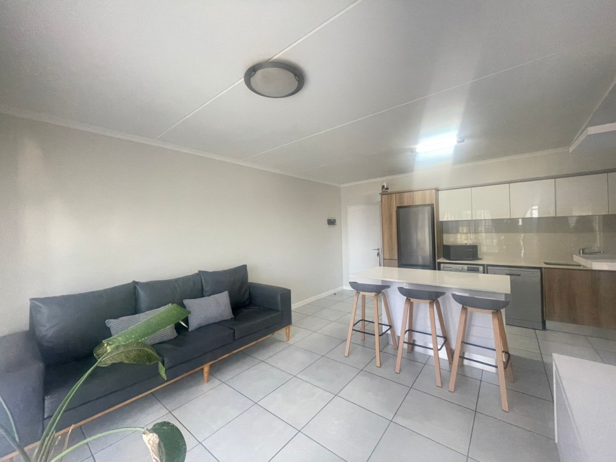 To Let 2 Bedroom Property for Rent in Crowthorne AH Gauteng