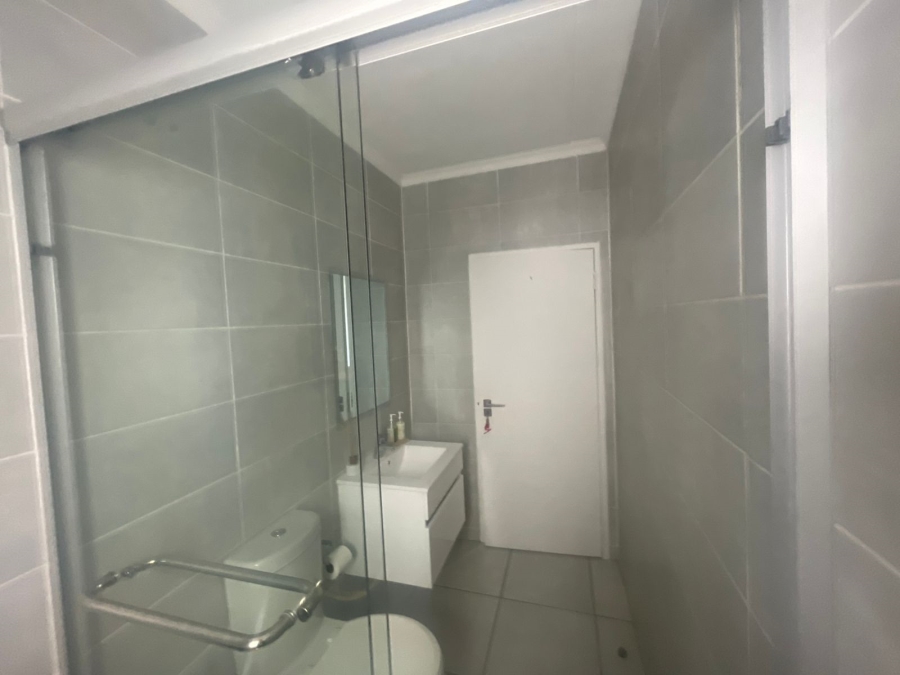 To Let 2 Bedroom Property for Rent in Crowthorne AH Gauteng
