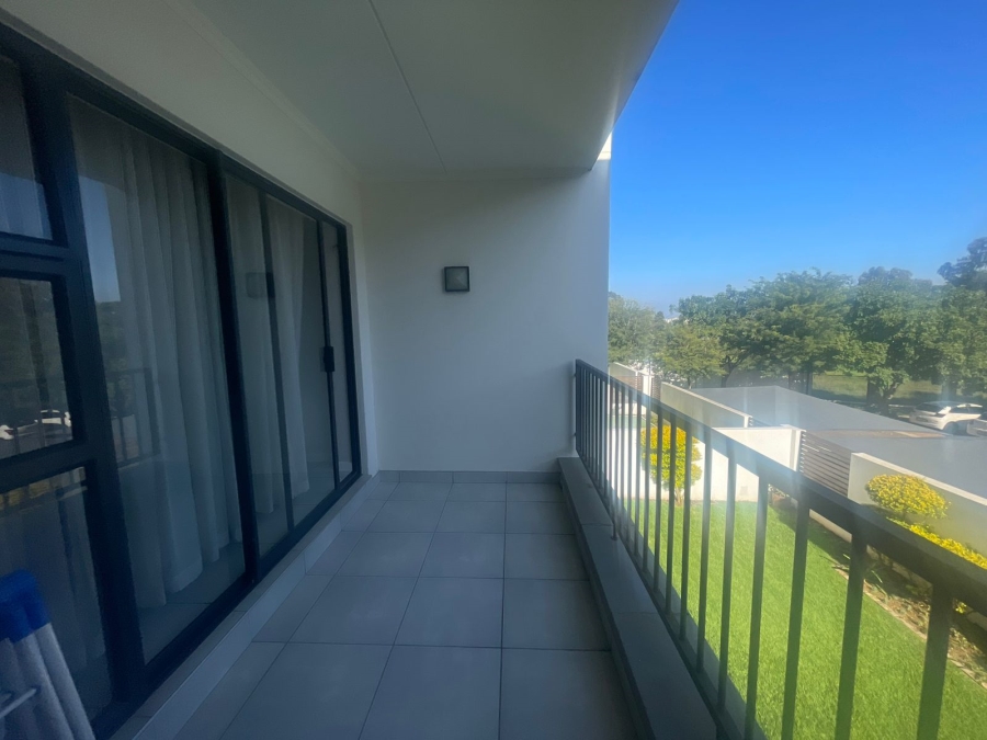 To Let 2 Bedroom Property for Rent in Crowthorne AH Gauteng