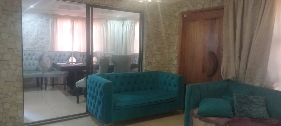 3 Bedroom Property for Sale in Roodekop Gauteng