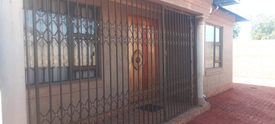 3 Bedroom Property for Sale in Roodekop Gauteng