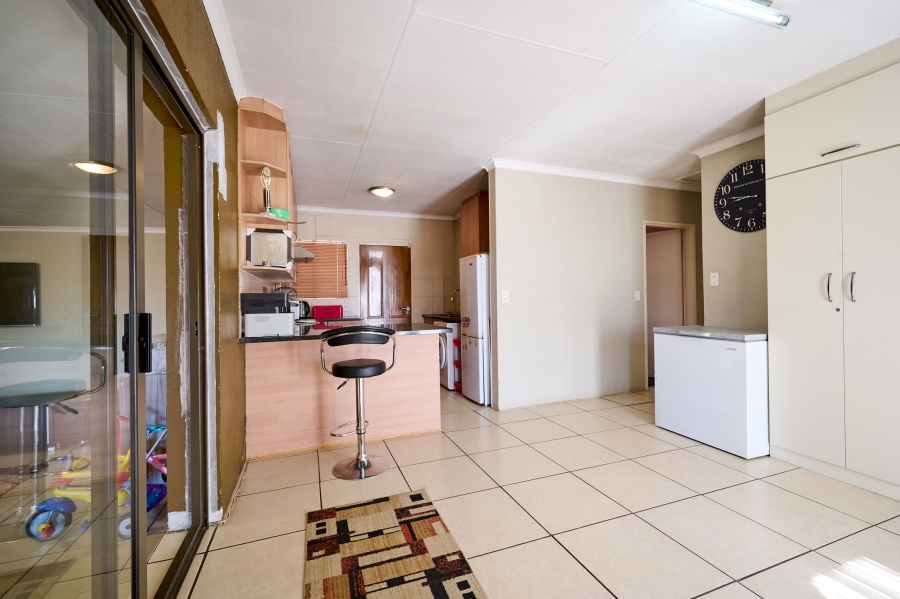 2 Bedroom Property for Sale in Allens Nek Gauteng