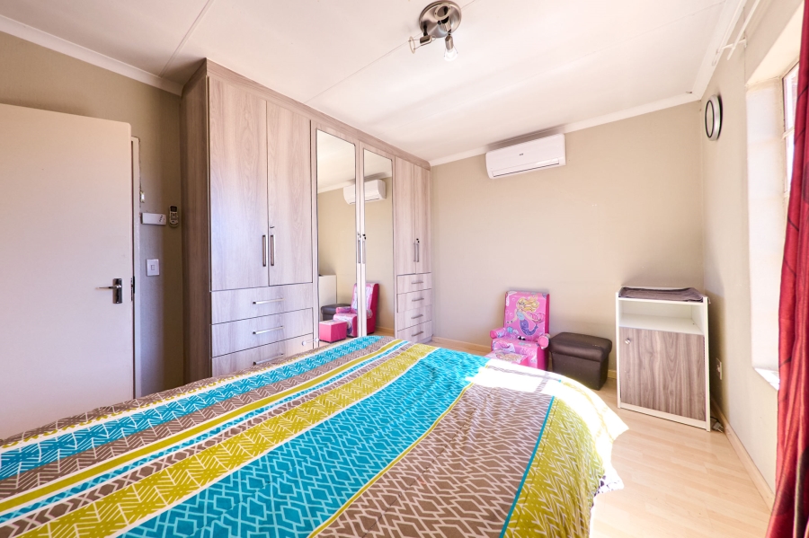2 Bedroom Property for Sale in Allens Nek Gauteng