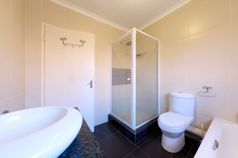 2 Bedroom Property for Sale in Allens Nek Gauteng