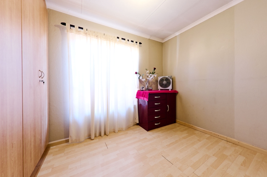 2 Bedroom Property for Sale in Allens Nek Gauteng