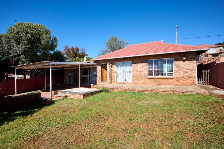 2 Bedroom Property for Sale in Allens Nek Gauteng