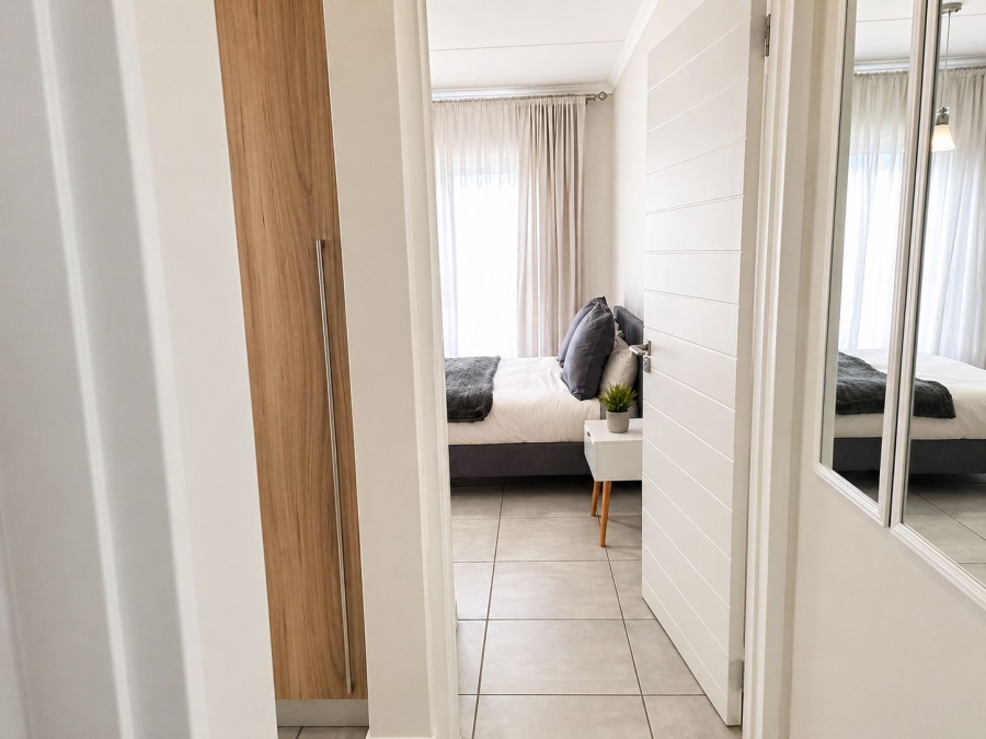 To Let 2 Bedroom Property for Rent in Crowthorne AH Gauteng
