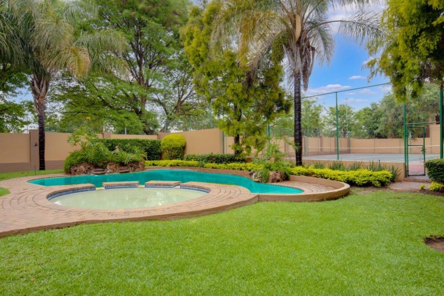 To Let 2 Bedroom Property for Rent in Douglasdale Gauteng