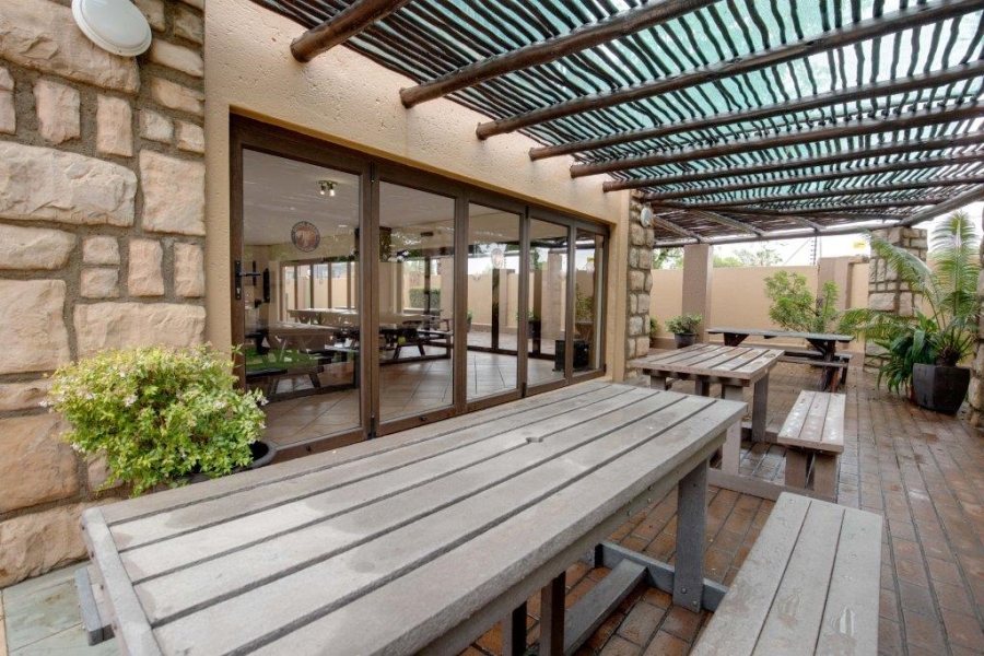 To Let 2 Bedroom Property for Rent in Douglasdale Gauteng