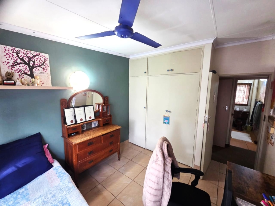8 Bedroom Property for Sale in Wonderboom Gauteng