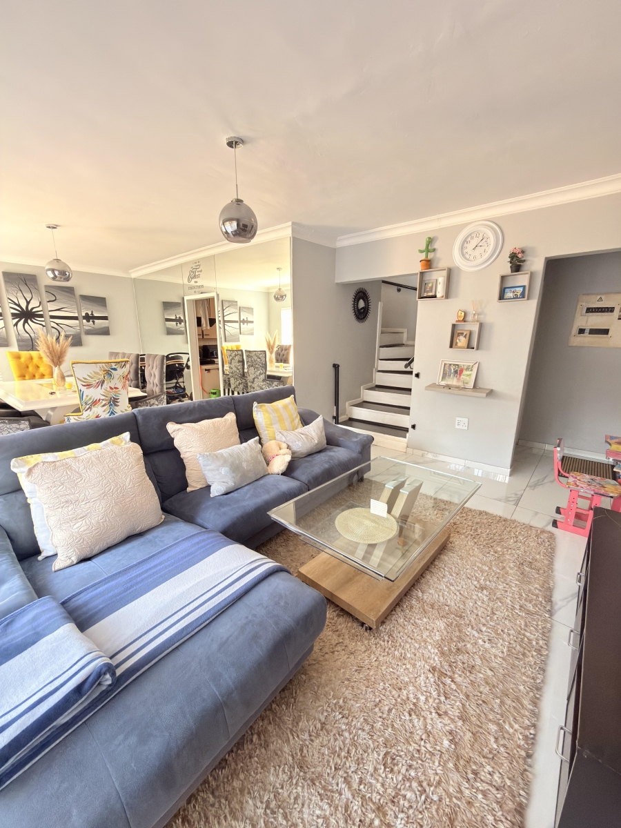 3 Bedroom Property for Sale in Edleen Gauteng