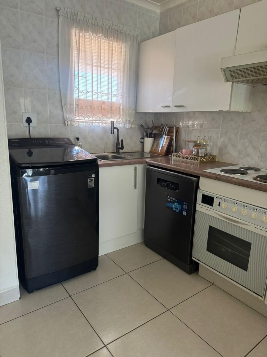 2 Bedroom Property for Sale in Oakdene Gauteng