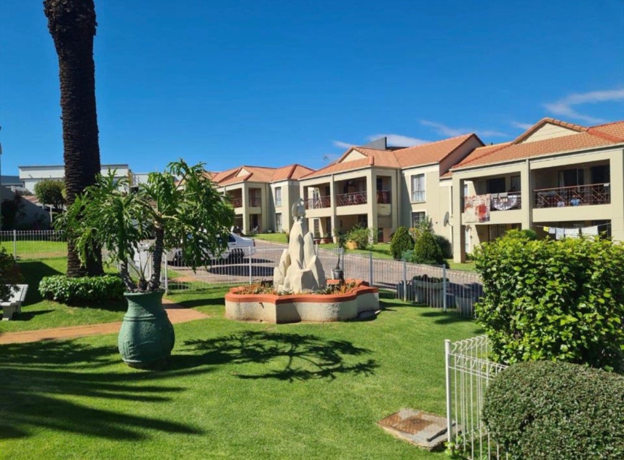2 Bedroom Property for Sale in Oakdene Gauteng