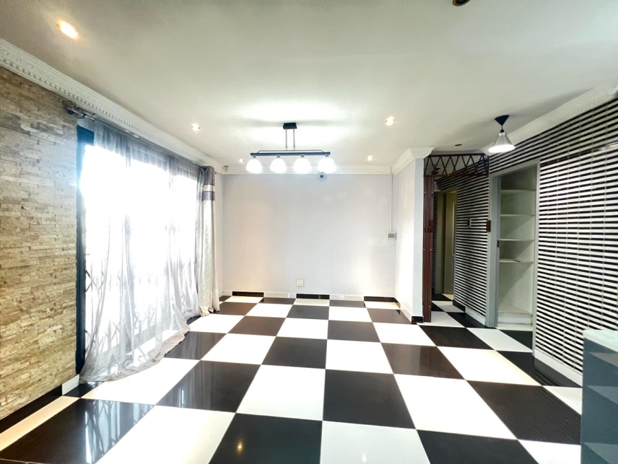 5 Bedroom Property for Sale in Marlboro Gardens Gauteng