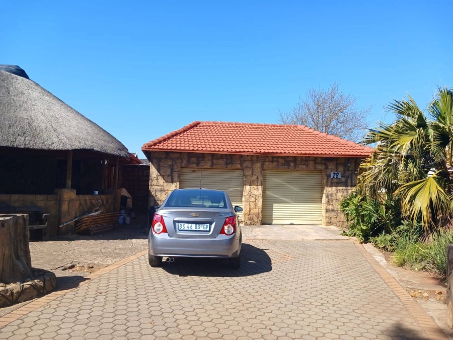 3 Bedroom Property for Sale in Greenhills Gauteng