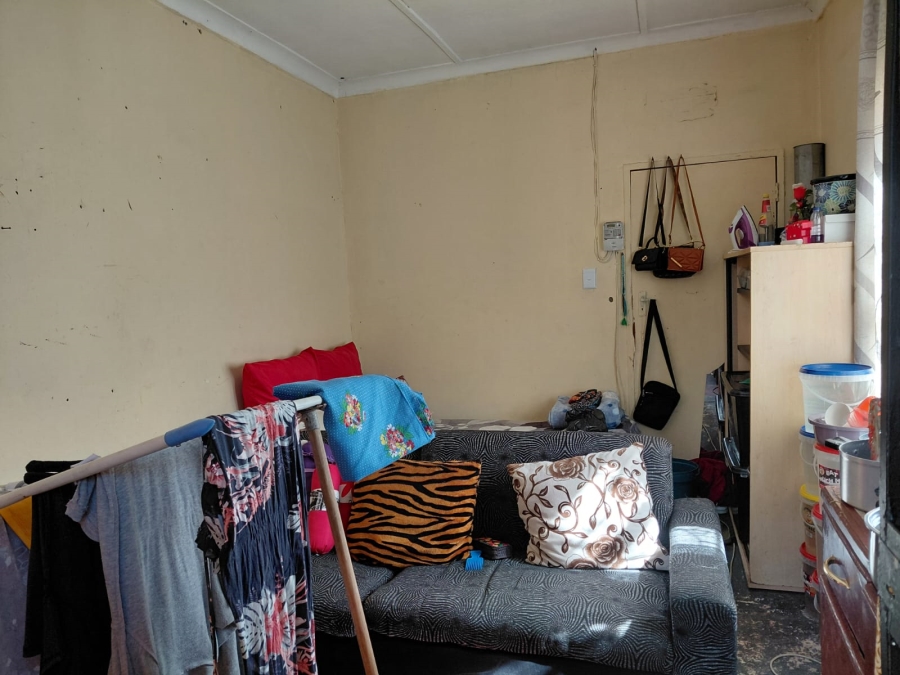 7 Bedroom Property for Sale in Actonville Gauteng