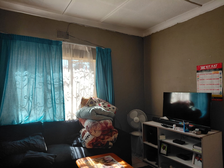 7 Bedroom Property for Sale in Actonville Gauteng