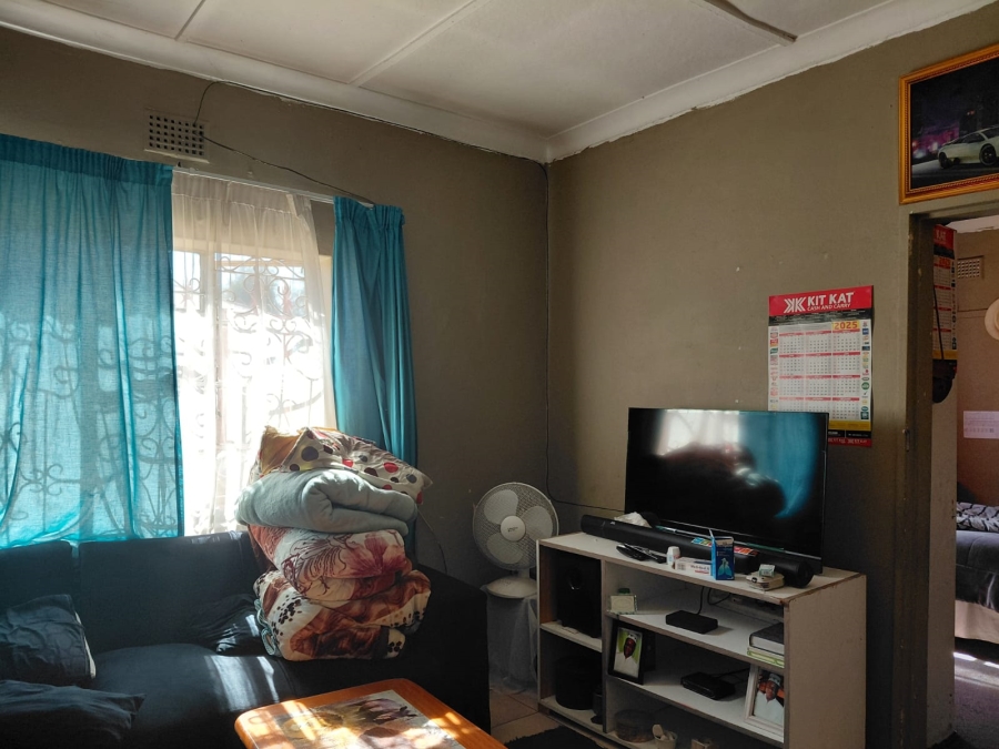 7 Bedroom Property for Sale in Actonville Gauteng