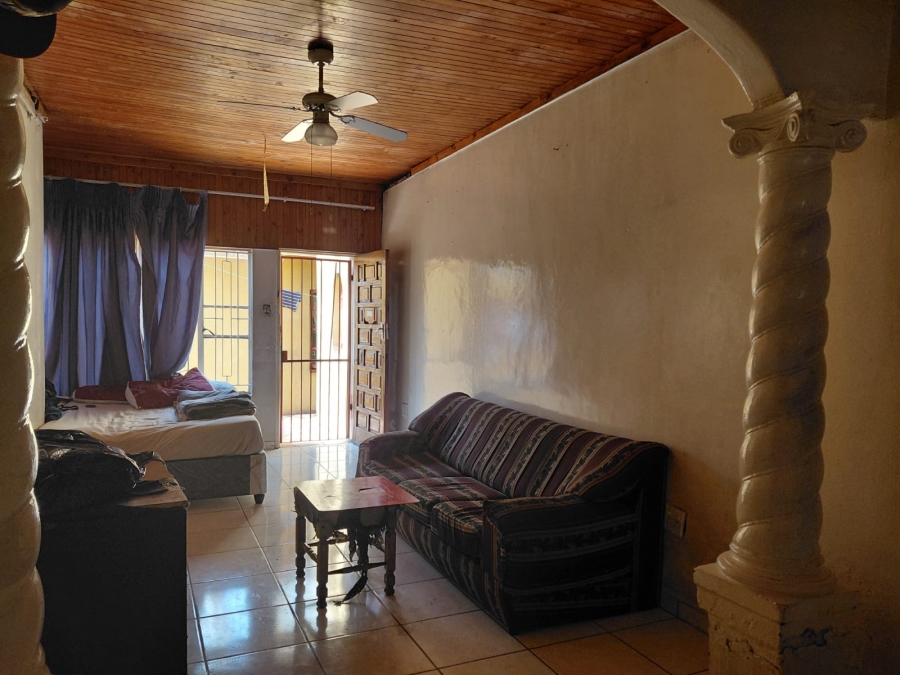 7 Bedroom Property for Sale in Actonville Gauteng