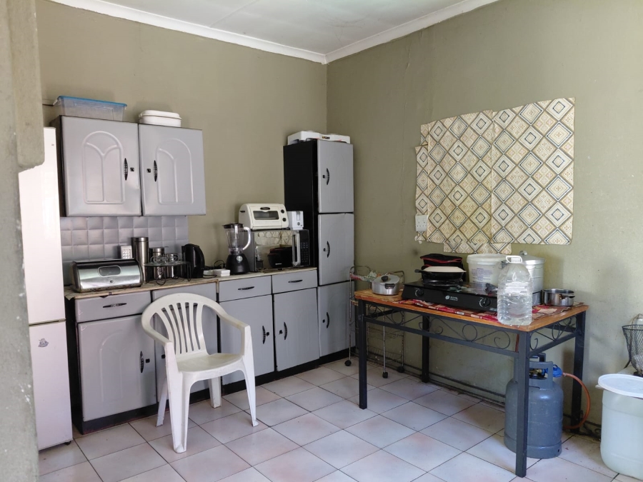 7 Bedroom Property for Sale in Actonville Gauteng