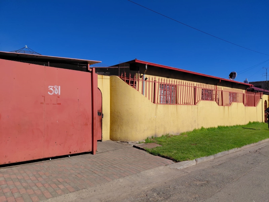 7 Bedroom Property for Sale in Actonville Gauteng