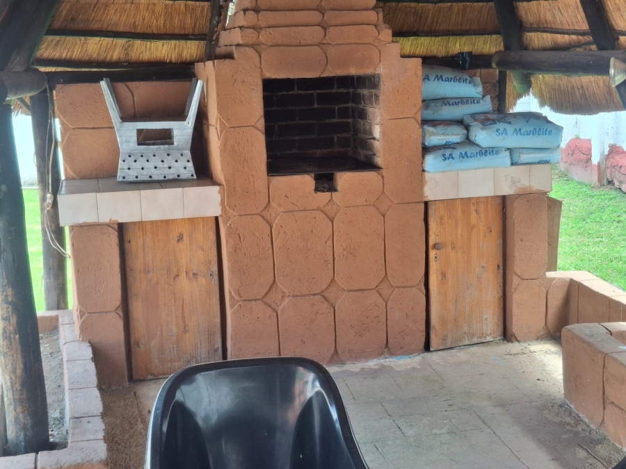 6 Bedroom Property for Sale in Farrarmere Gauteng