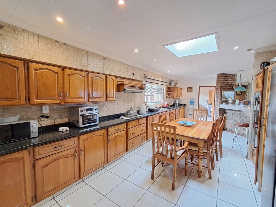 4 Bedroom Property for Sale in Sunward Park Gauteng