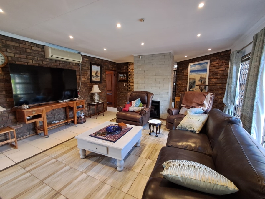 4 Bedroom Property for Sale in Sunward Park Gauteng
