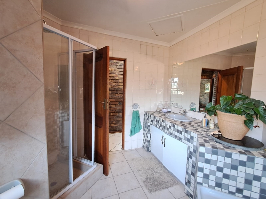 4 Bedroom Property for Sale in Sunward Park Gauteng