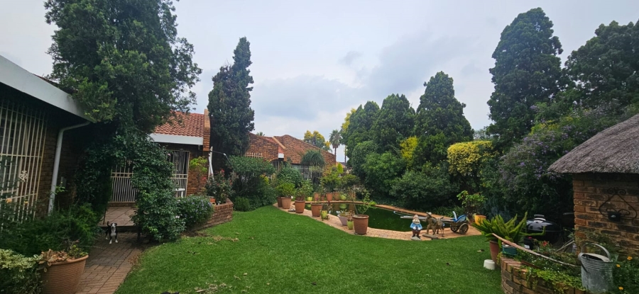 3 Bedroom Property for Sale in Sunward Park Gauteng