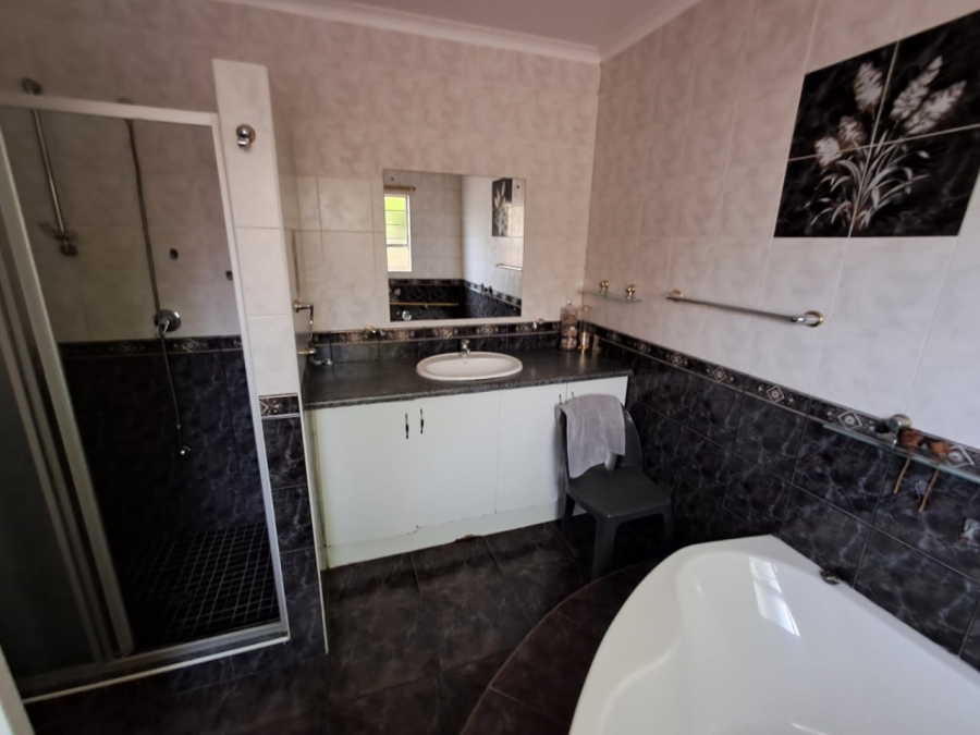 3 Bedroom Property for Sale in Sunward Park Gauteng