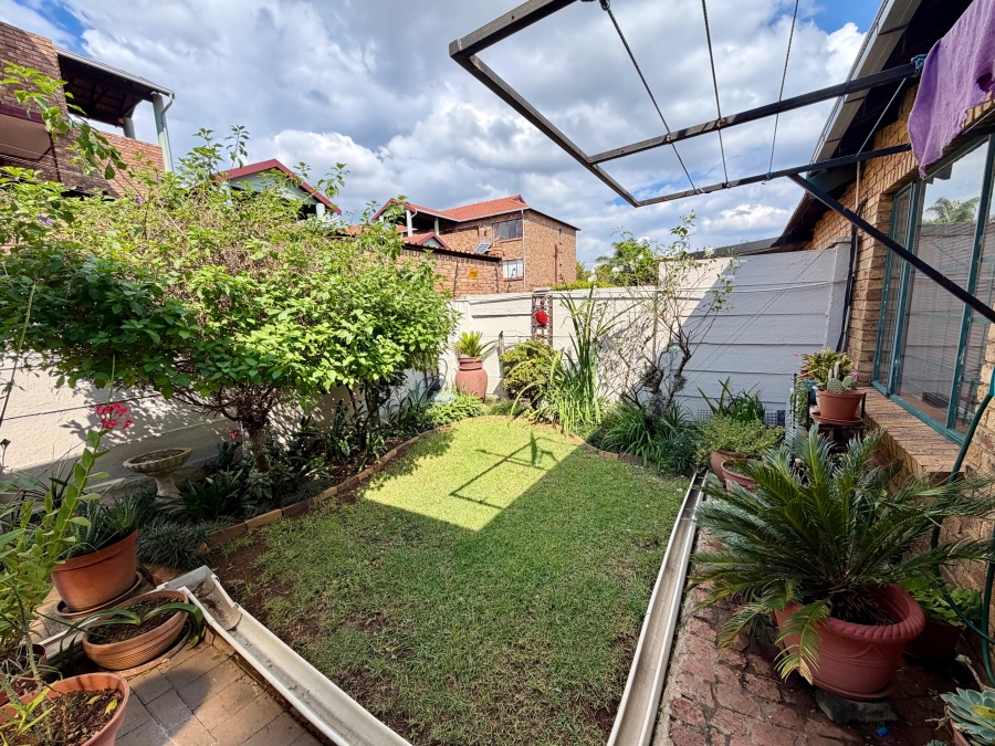 2 Bedroom Property for Sale in Moregloed Gauteng