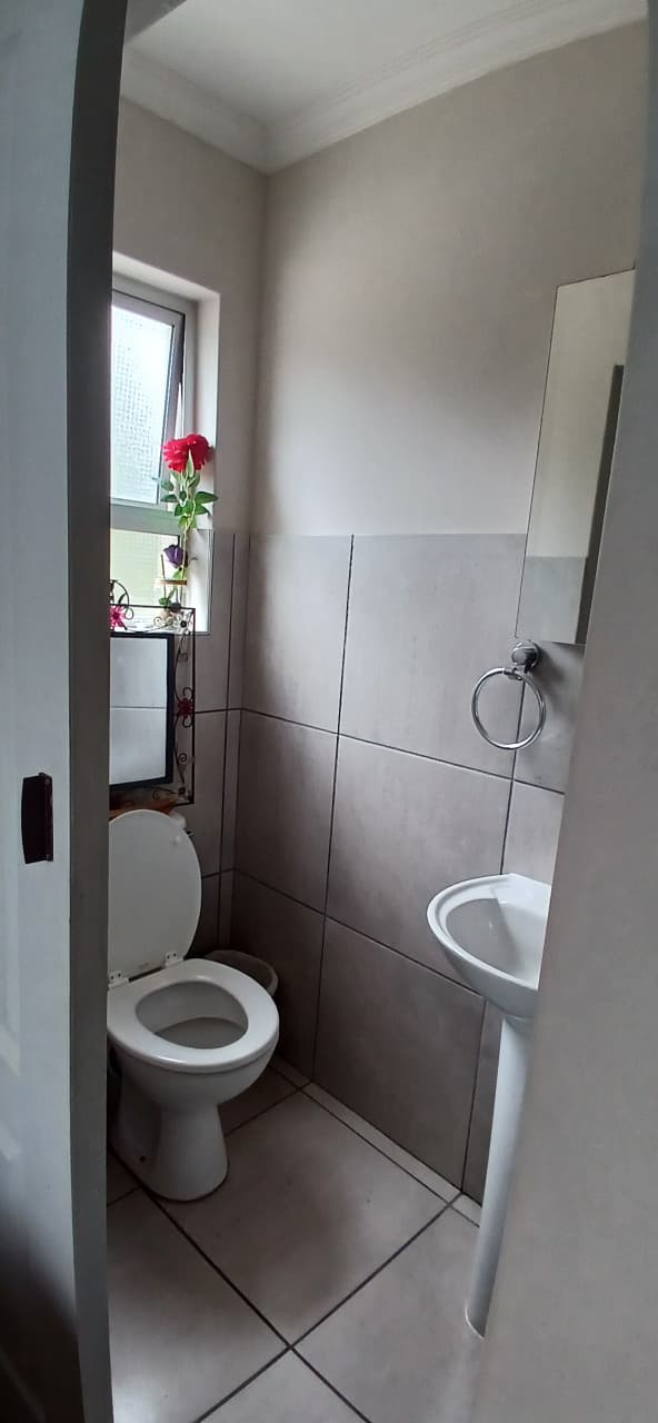 2 Bedroom Property for Sale in Montana Gauteng