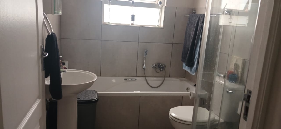 2 Bedroom Property for Sale in Montana Gauteng