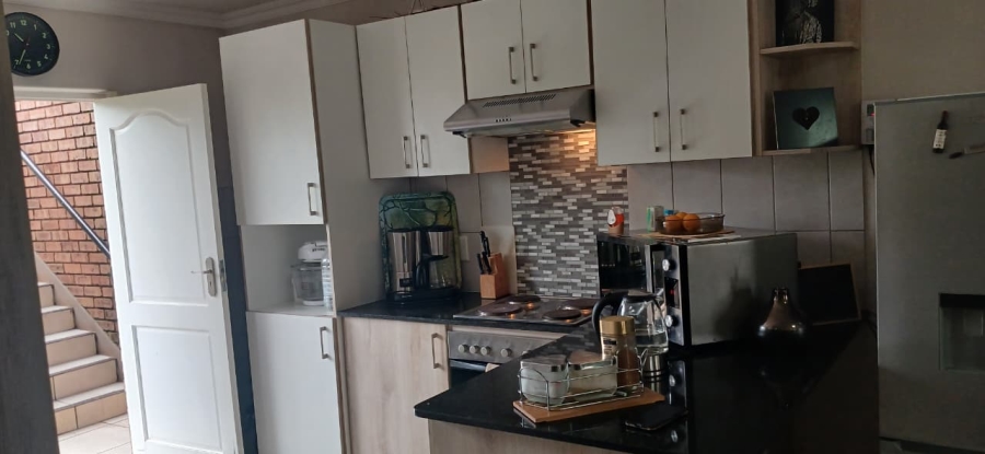 2 Bedroom Property for Sale in Montana Gauteng