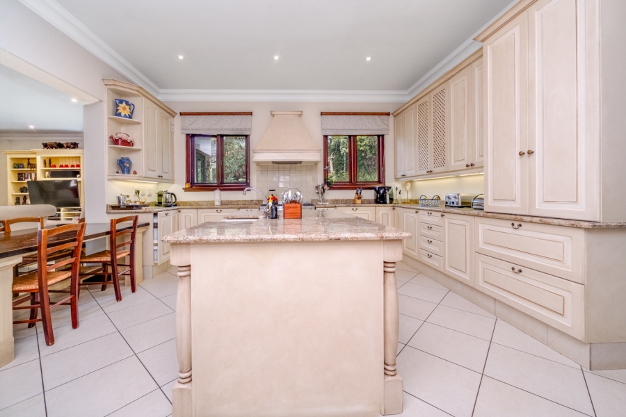 5 Bedroom Property for Sale in Bryanston Gauteng