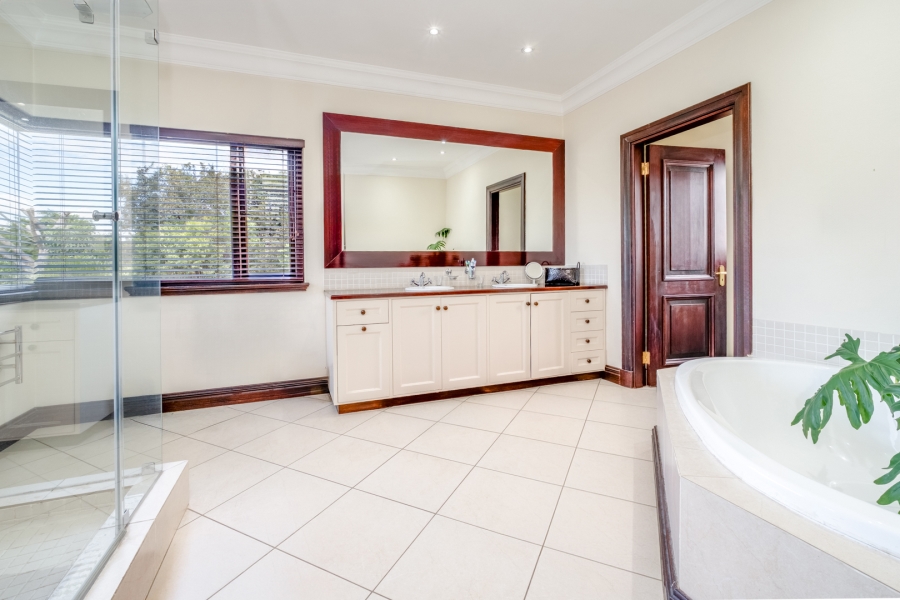 5 Bedroom Property for Sale in Bryanston Gauteng