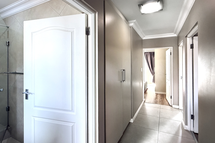 3 Bedroom Property for Sale in Kyalami Hills Gauteng