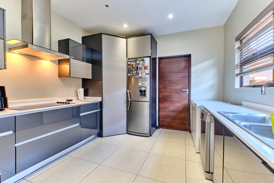 4 Bedroom Property for Sale in Waterfall Country Village Gauteng