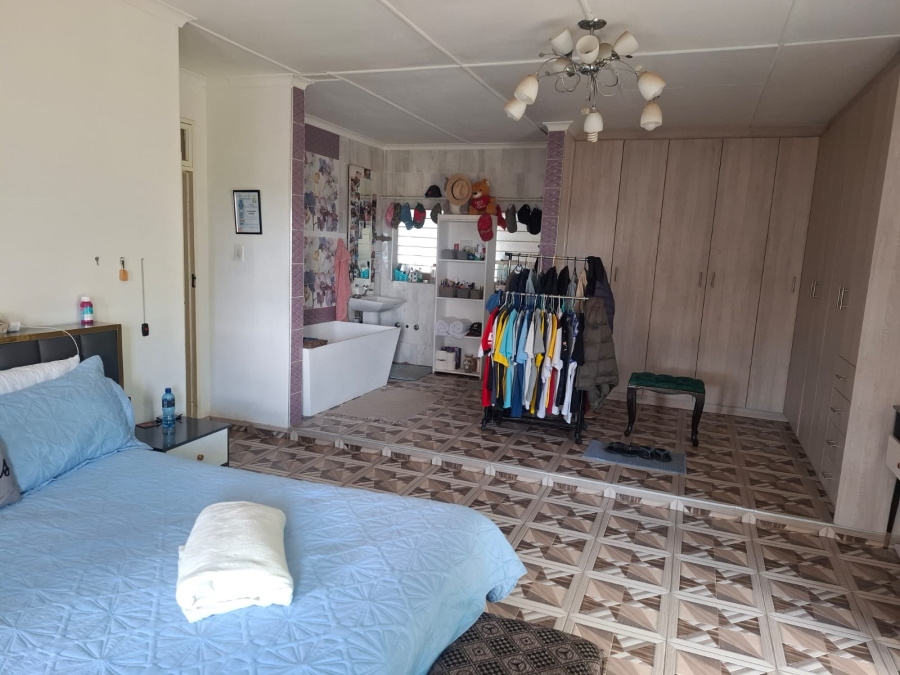 4 Bedroom Property for Sale in Wheatlands A H Gauteng