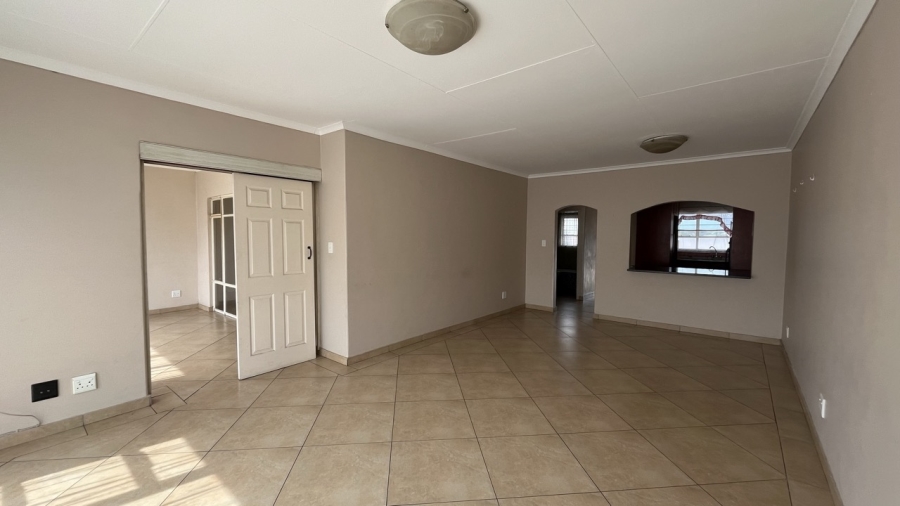 2 Bedroom Property for Sale in Brackendowns Gauteng
